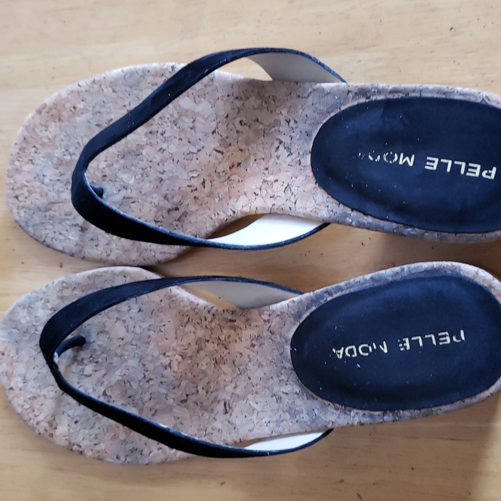 Pelle Moda Sandals - Picture 3 of 4